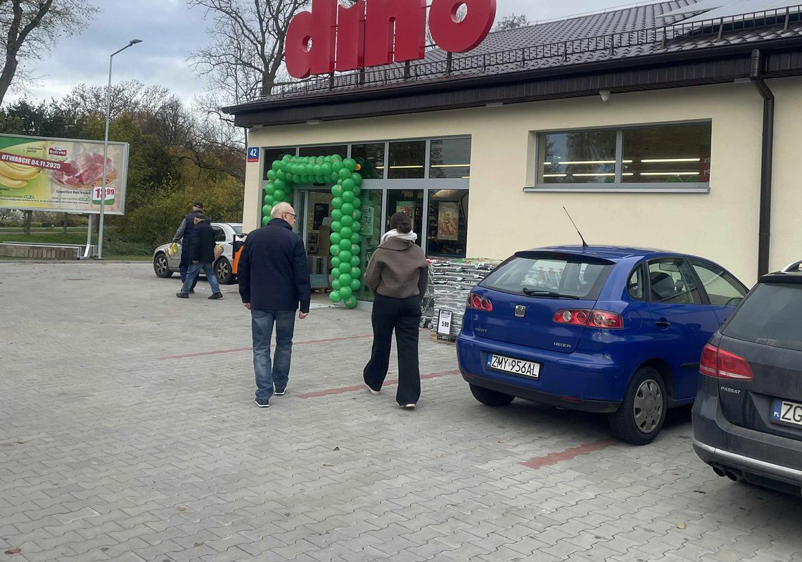 Nowe Dino już otwarte! Balony, lizaki i... jak u Wokulskiego? Nowe Dino już otwarte! Balony, lizaki i... jak u Wokulskiego?