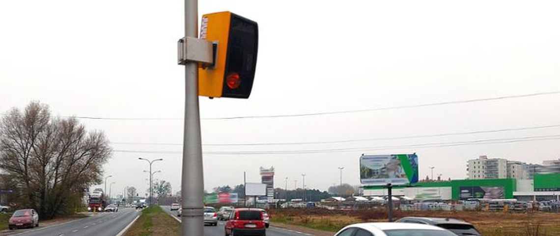 Kierowcy odczują nowoczesna fotoradary z KPO. Rozpoznają rodzaj pojazdu i odczytują tablice rejestracyjne [LISTA]