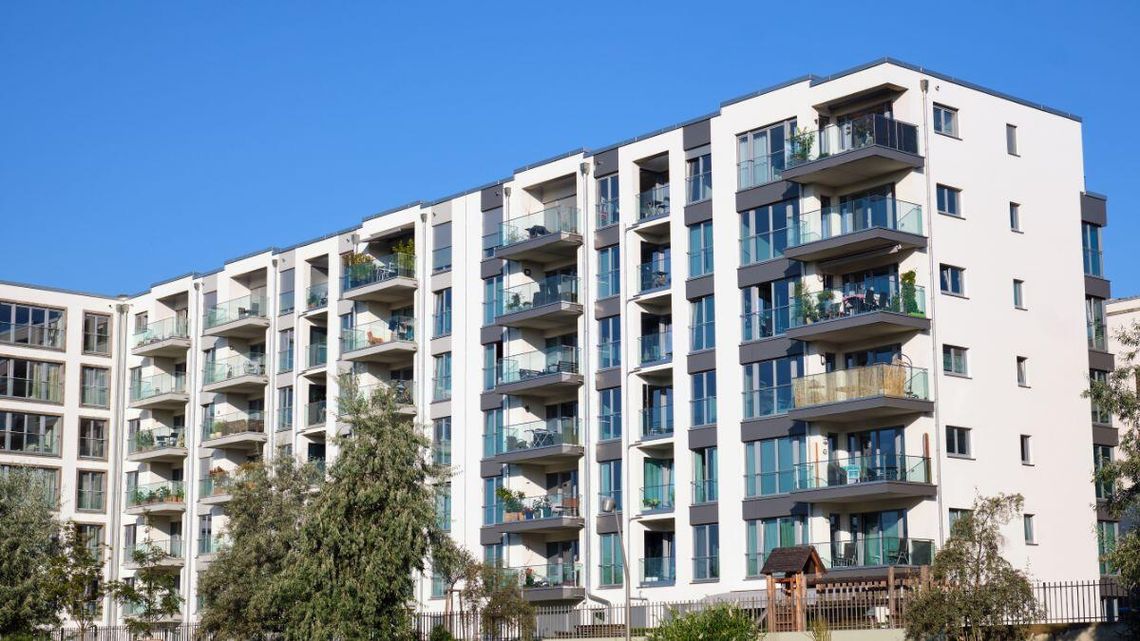 Deweloperów wzięli na celowniki. Dodatkowymi podatkami uderzają w wolny rynek