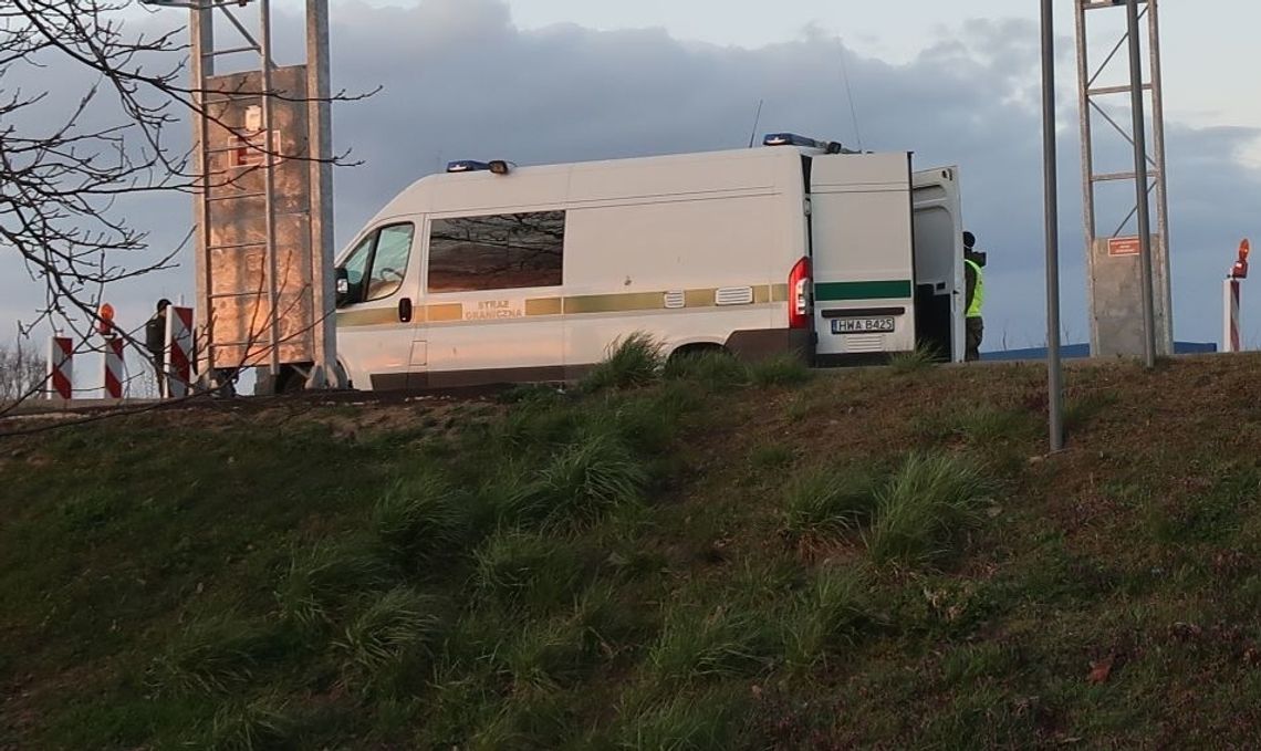 Nowe zasady przekraczania granic państwowych do 3 maja 2020 r. Nowe zasady przekraczania granic państwowych do 3 maja 2020 r.