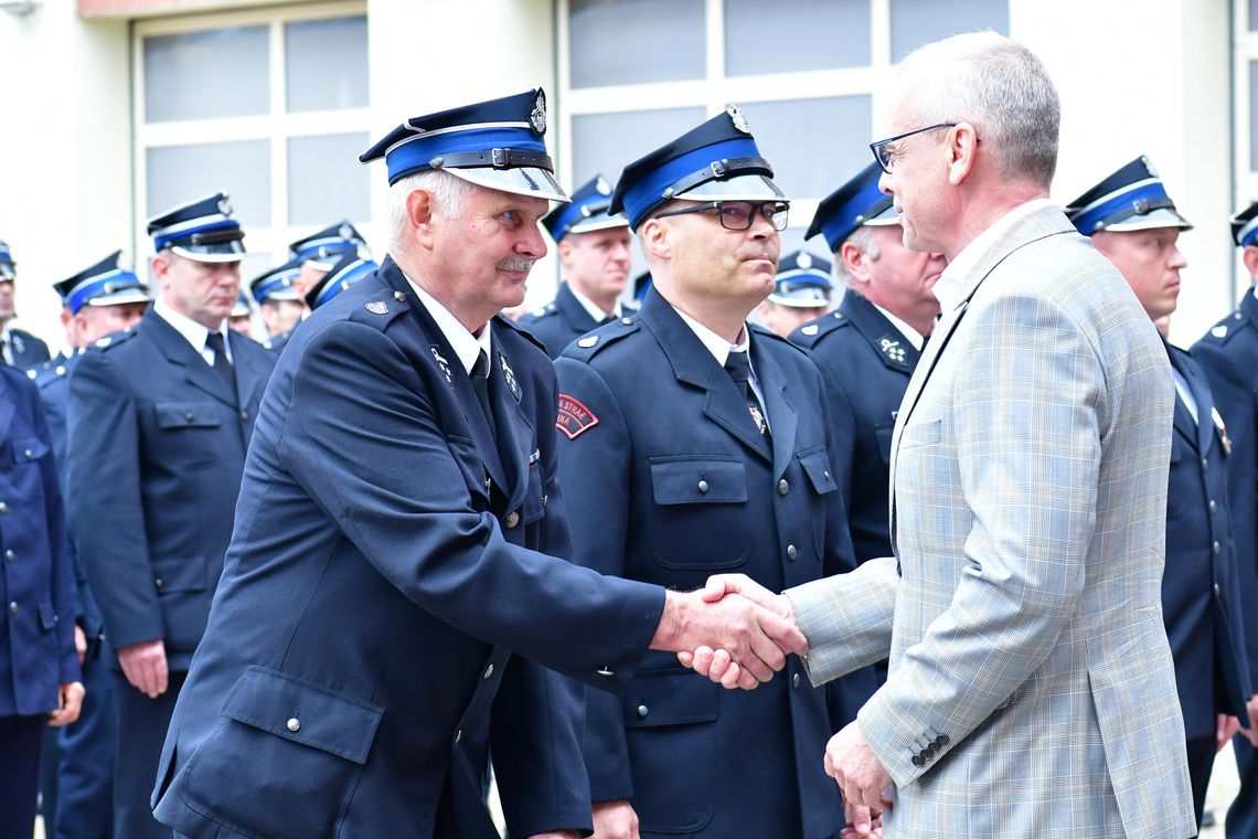 Nowy sprzęt i remonty dla 160 jednostek OSP. Nasi strażacy też z wielkim wsparciem