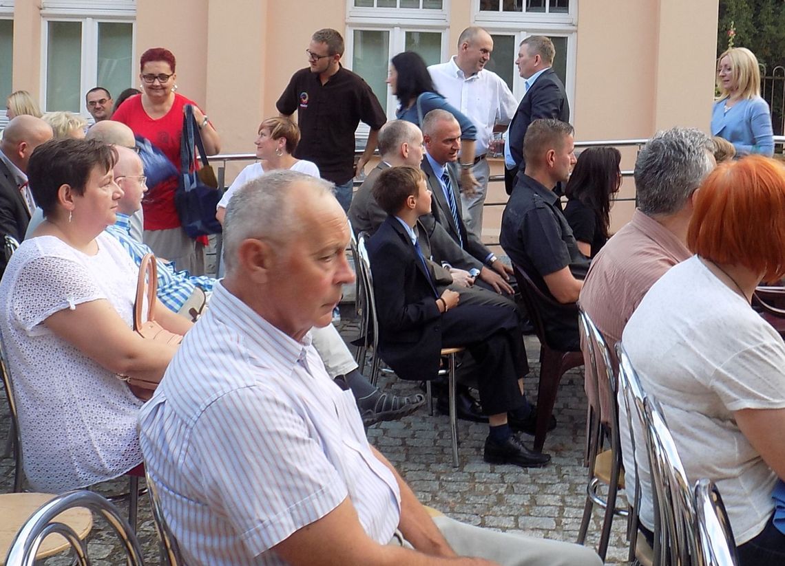 O 63 dniach chwały przypomniano na dziedzińcu Pałacyku O 63 dniach chwały przypomniano na dziedzińcu Pałacyku