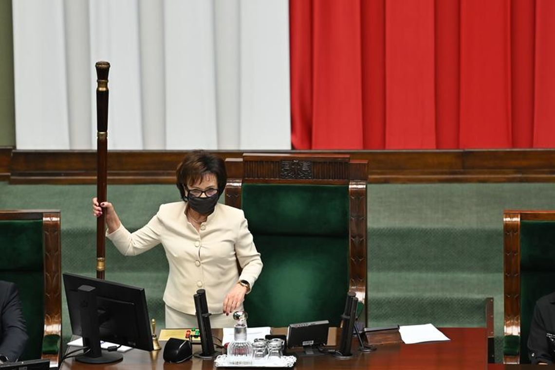 O co chodzi z reasumpcją i czy ta środowa była legalna? O co chodzi z reasumpcją i czy ta środowa była legalna?