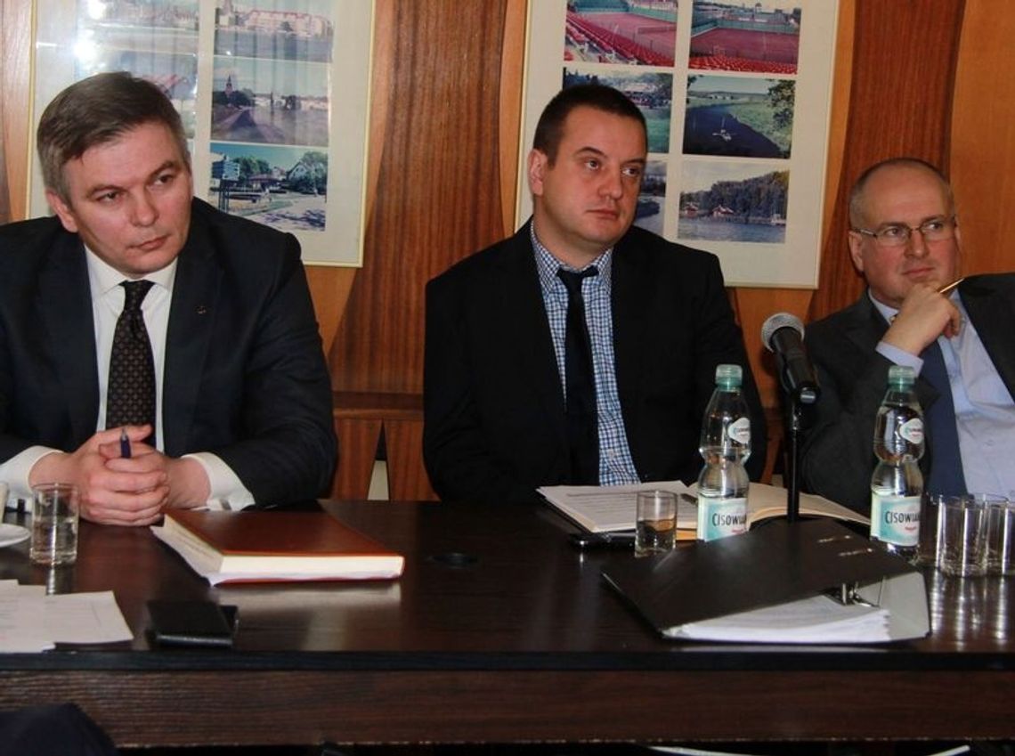 O pieniądzach, pracy urzędu i w urzędzie O pieniądzach, pracy urzędu i w urzędzie