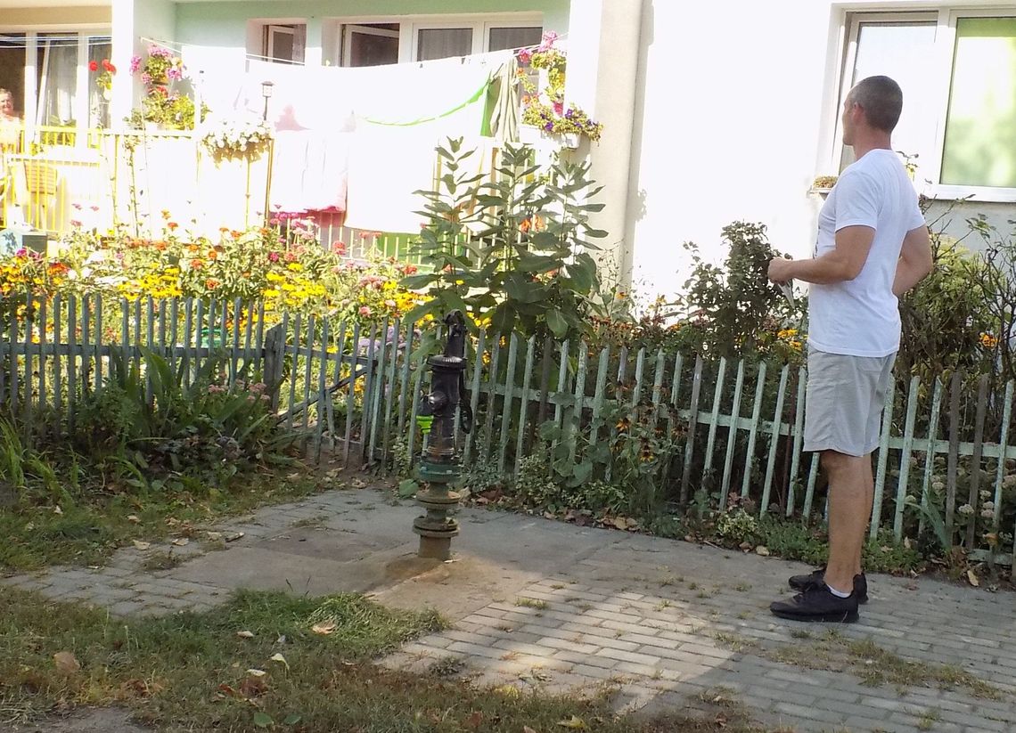 O pompie, która nie pompuje wody i pomocnym radnym O pompie, która nie pompuje wody i pomocnym radnym