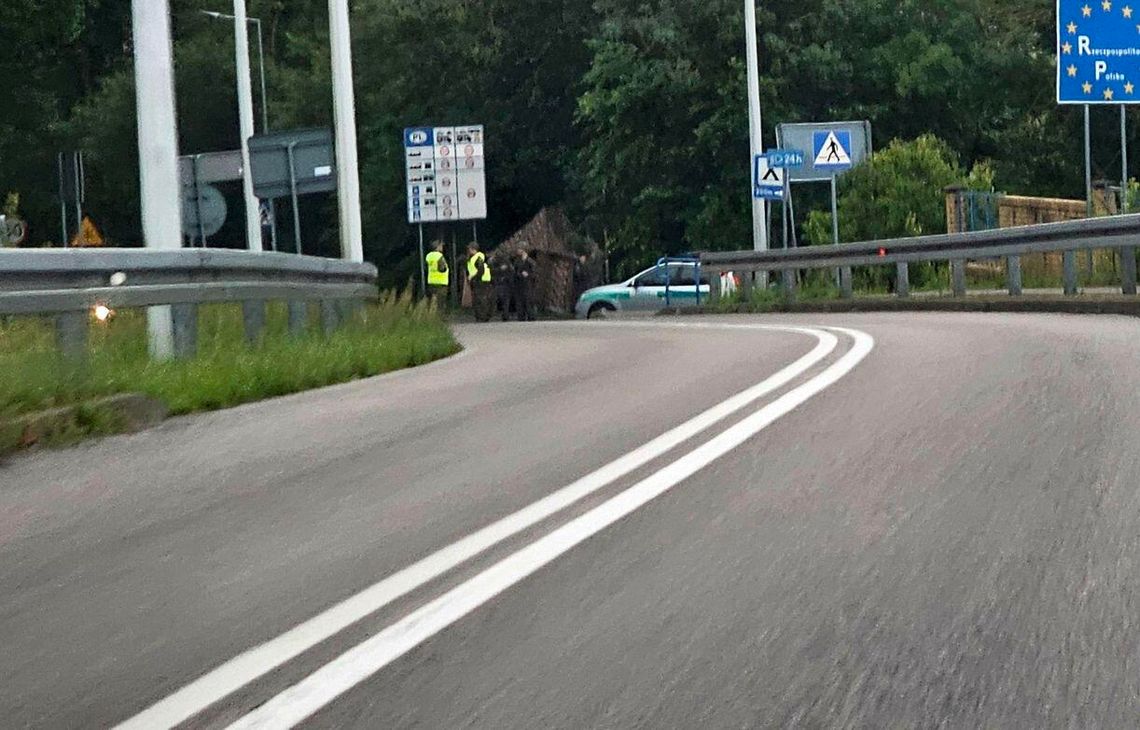 O tym, że imigranci przepłynęli Odrę to plotka, ale straż graniczna zatrzymała Kolumbijczyków O tym, że imigranci przepłynęli Odrę to plotka, ale straż graniczna zatrzymała Kolumbijczyków