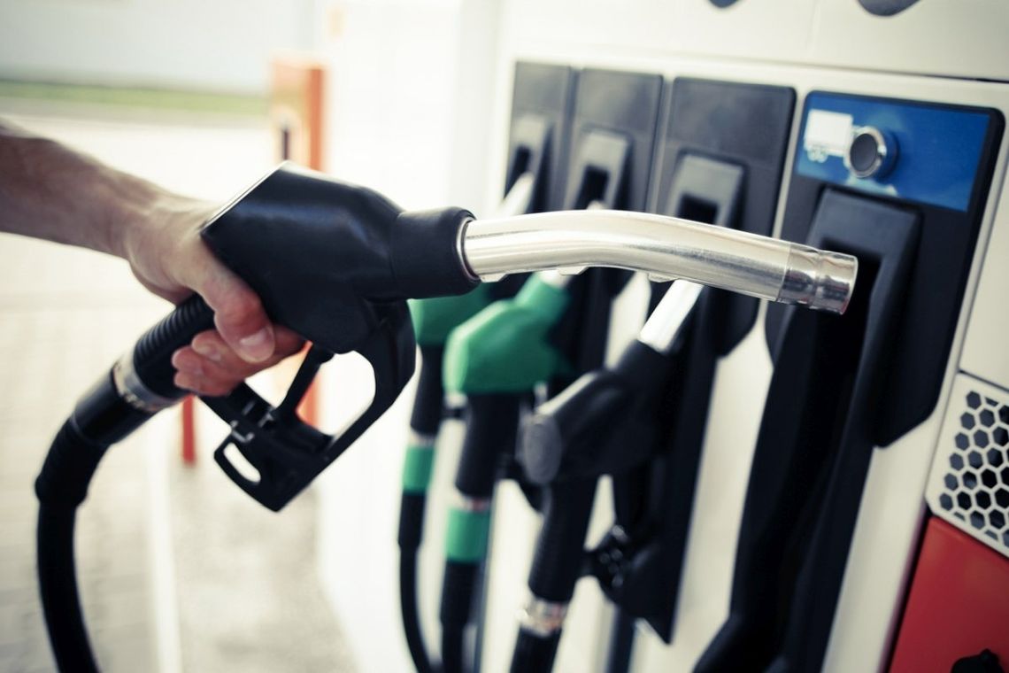 Obajtek zapowiada obniżkę cen na stacjach paliw