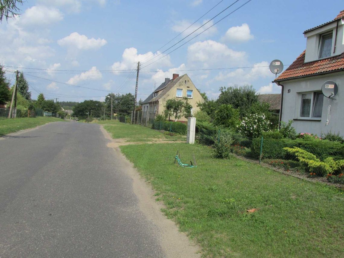 Obiecują chodniki jeszcze w tym roku Obiecują chodniki jeszcze w tym roku