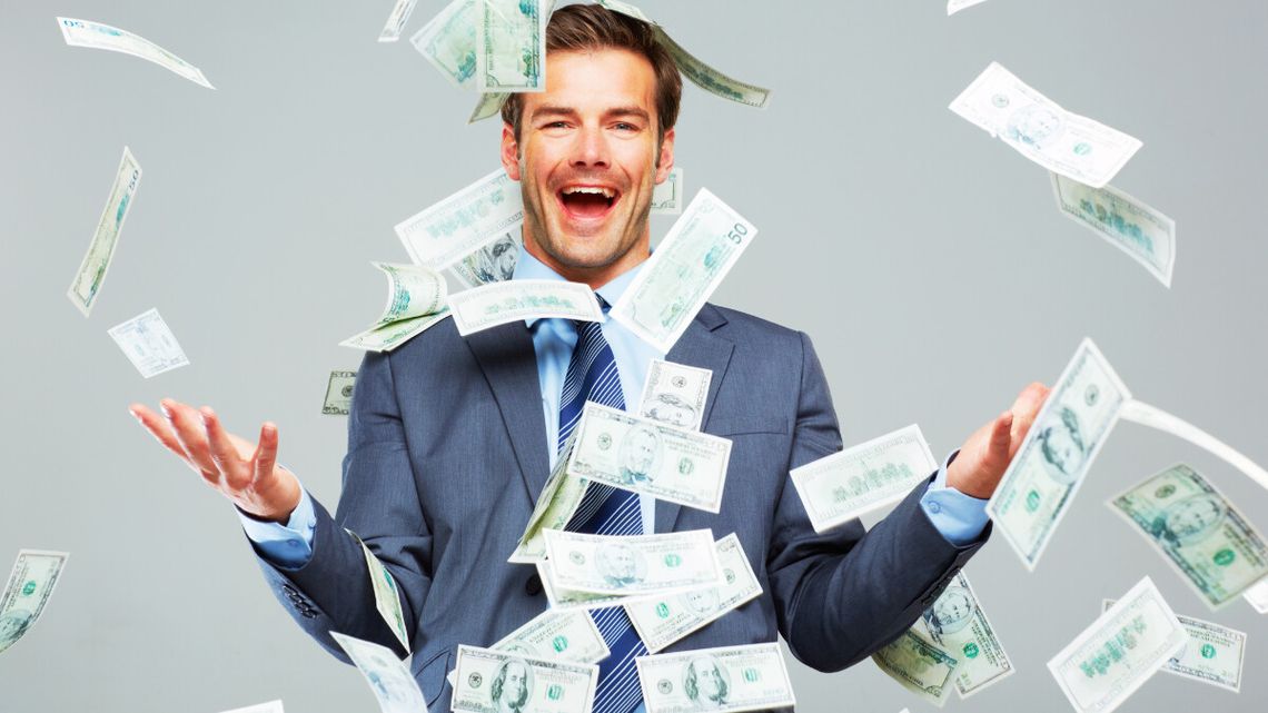 Ile trzeba zarabiać, by być bogatym? Polacy wskazali zaskakująco niską kwotę