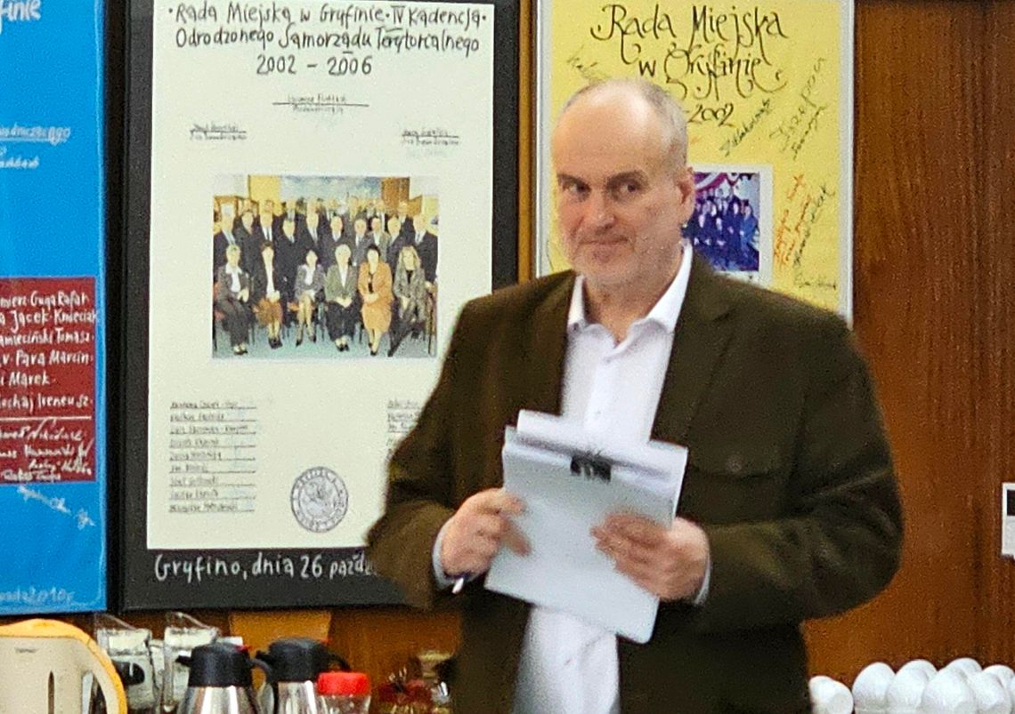 Od Sawaryna odwracają się radni. Ciche poparacie KO