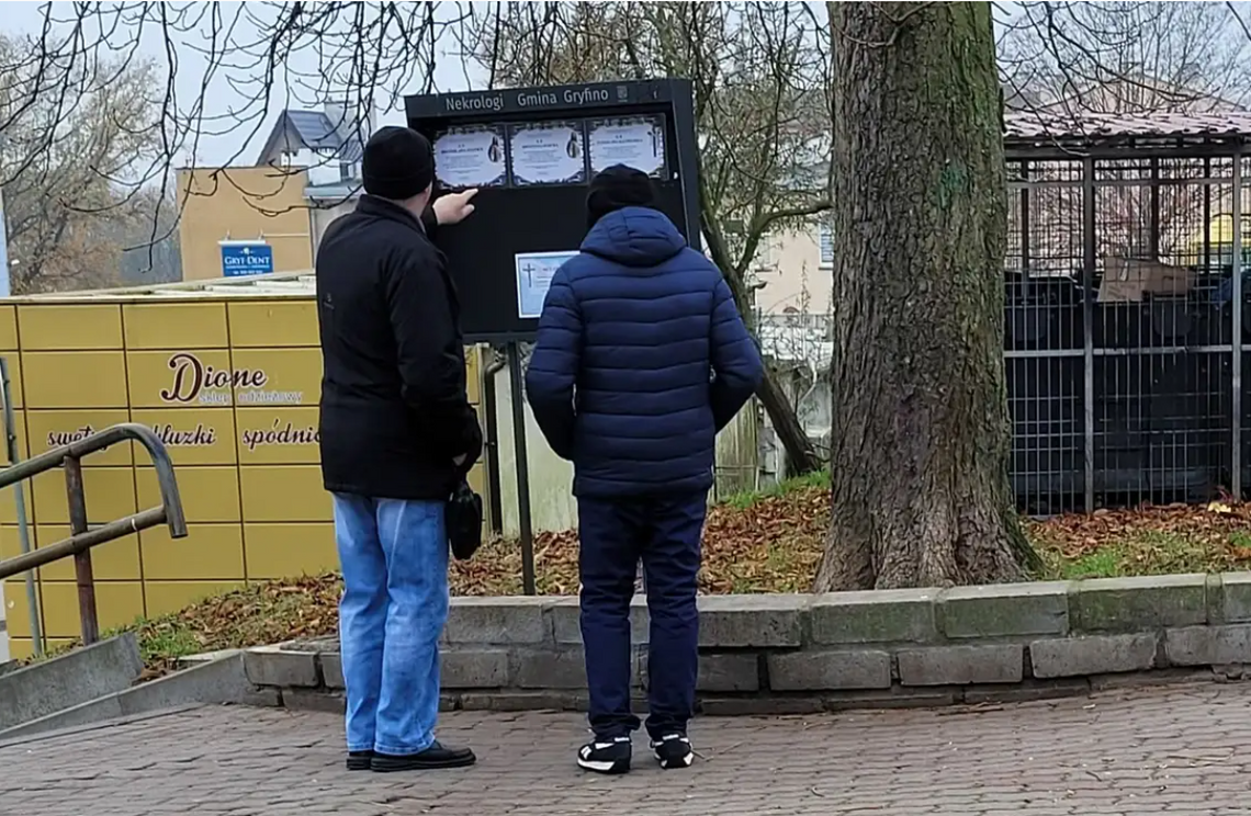 Odchodzenie bliskiej osoby jest jak pęknięcie lustra – trudno naprawić