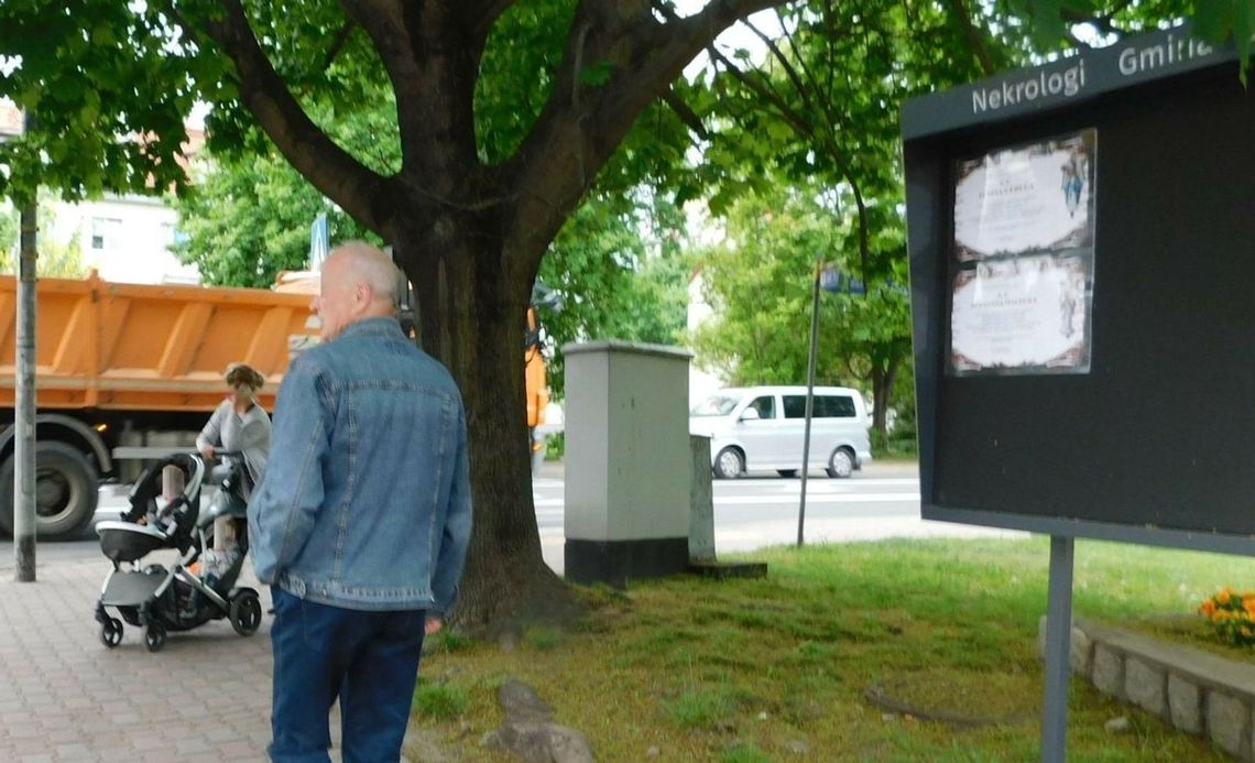 Odejście bliskich nie kończy naszych więzi, lecz przenosi je do krainy wspomnień