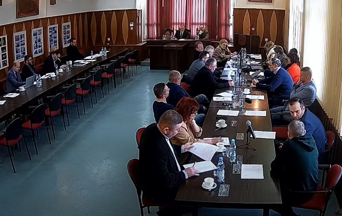 Odkręci chaos komunikacyjny? Nagła sesja Odkręci chaos komunikacyjny? Nagła sesja