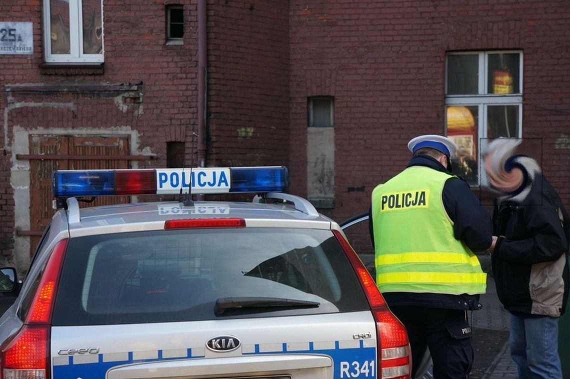 Odurzony kierowca z zakazem prowadził samochód Odurzony kierowca z zakazem prowadził samochód