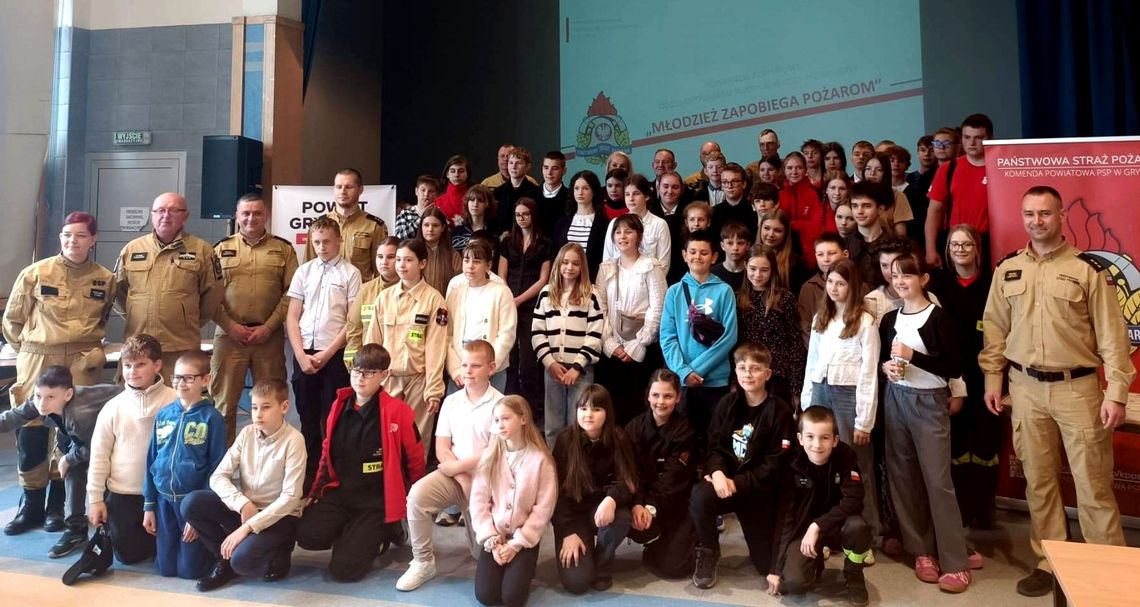 Ogień pytań w Gryfinie! Uczniowie umieją zapobiegać pożarom. Kto pojedzie na etap wojewódzki OTWP?