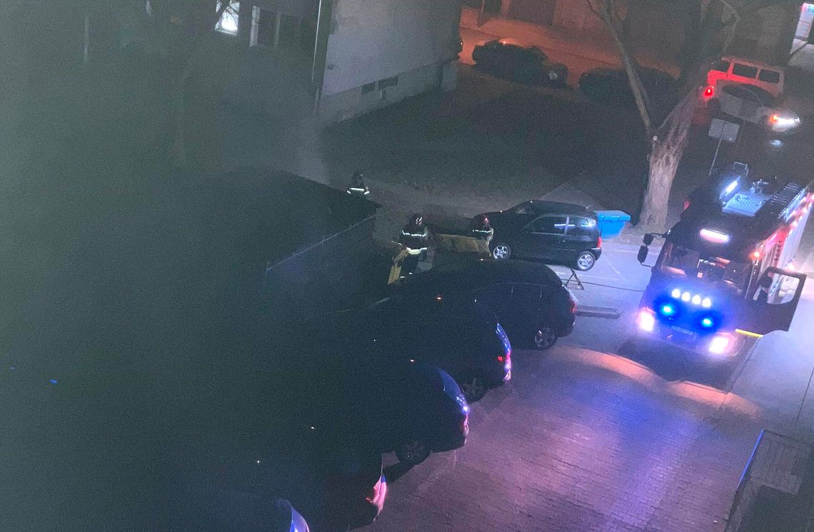 Ogień w centrum Gryfina. Nieobliczalny podpalacz zaatakował w piątek trzynastego