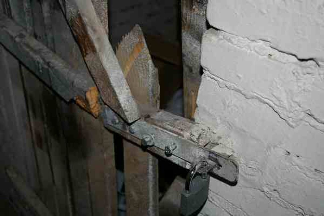 Okradają piwnice w Gryfinie Okradają piwnice w Gryfinie