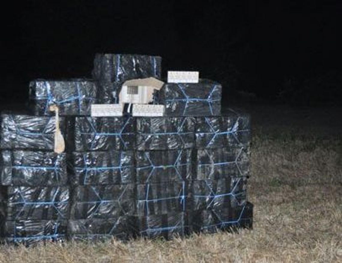 Okradli stoisko z papierosami Okradli stoisko z papierosami