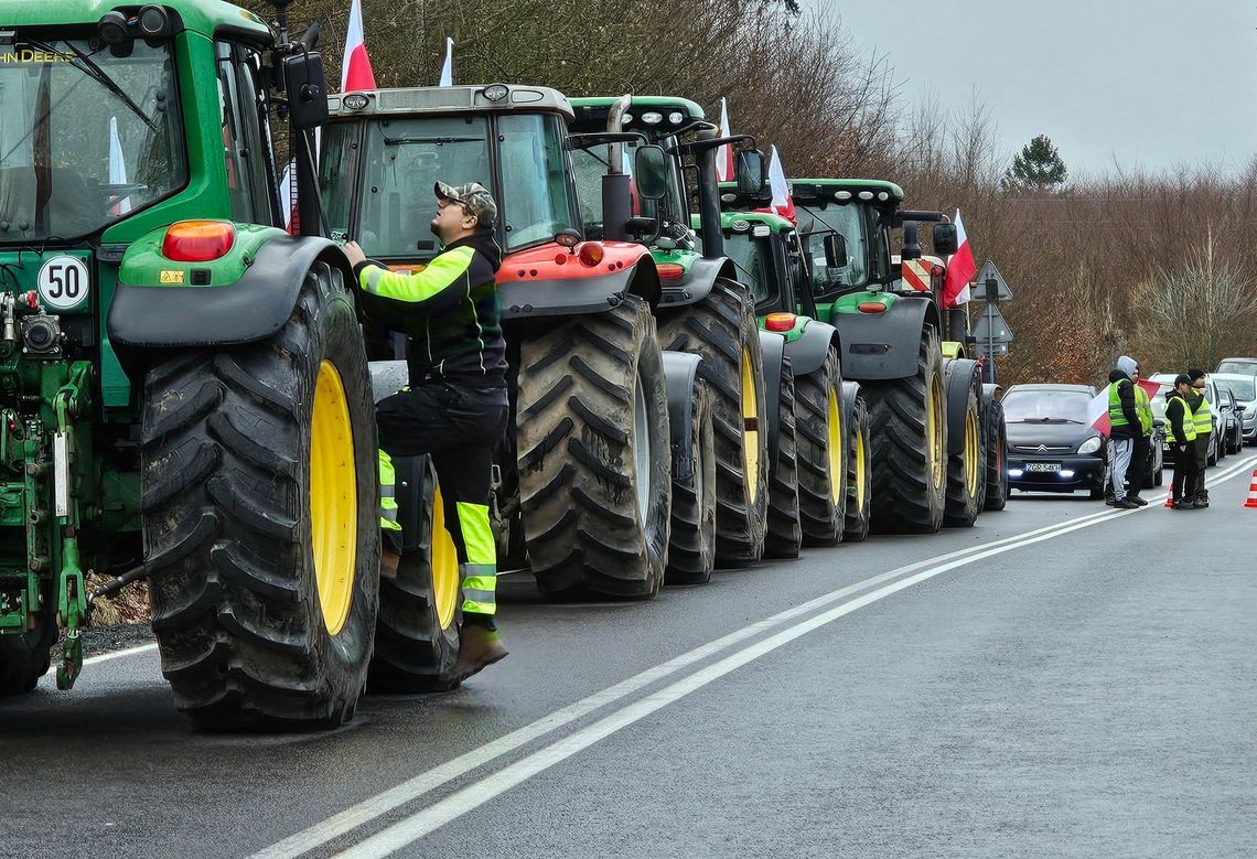 Omijaj blokady rolnicze. Podajemy gdzie protestują rolnicy