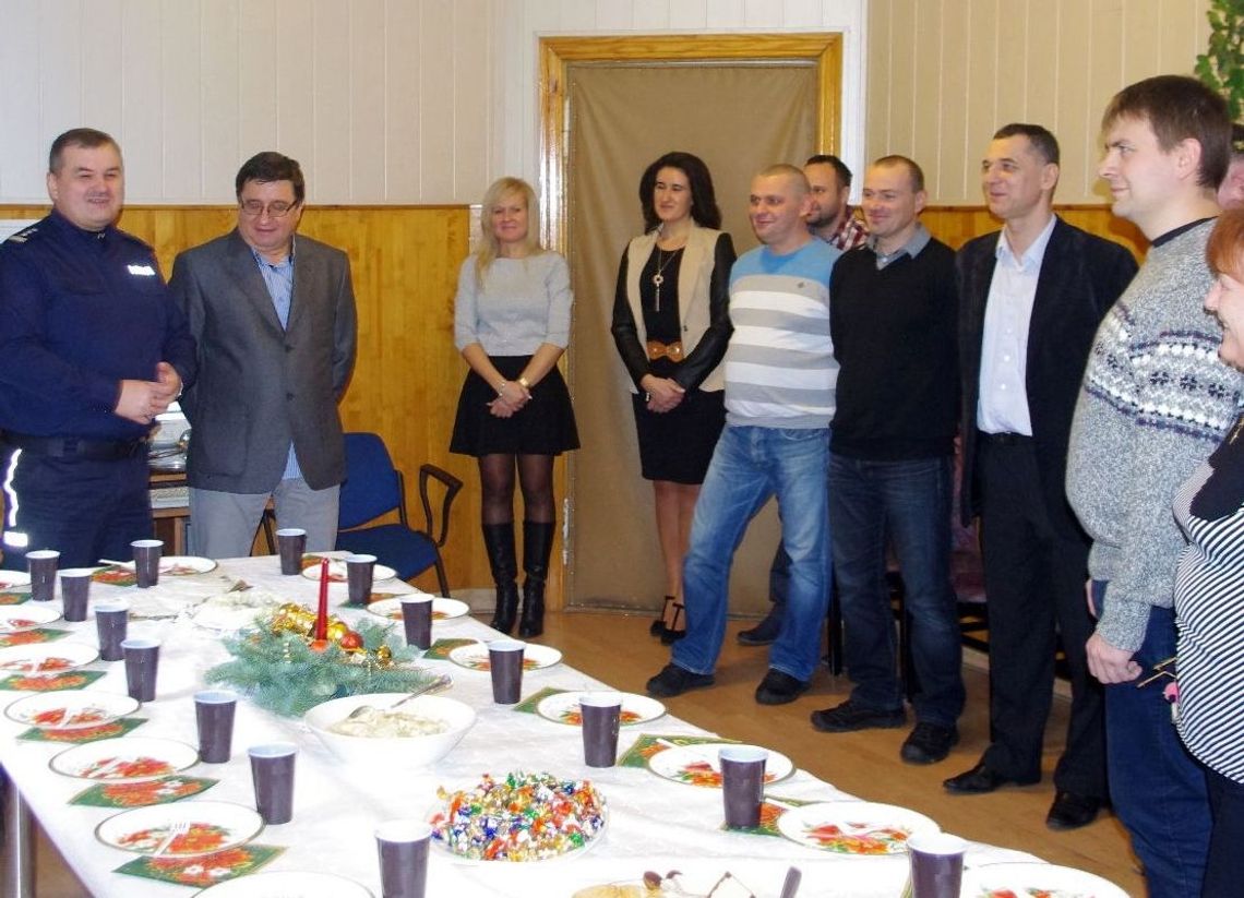 Opłatek w komendzie policji Opłatek w komendzie policji