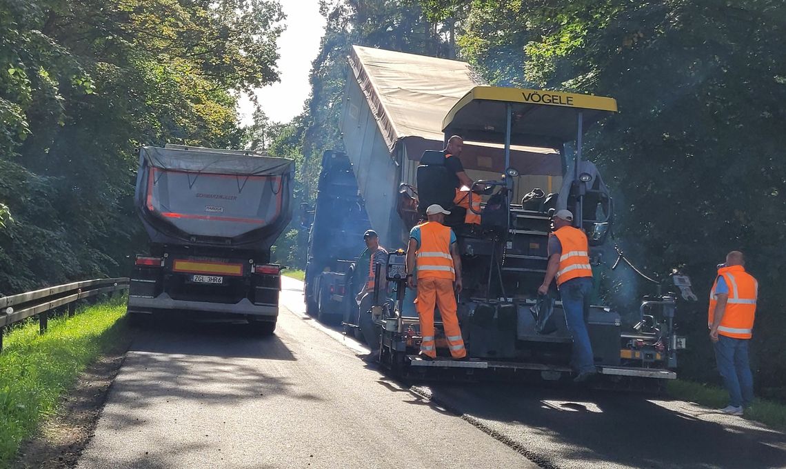 Opuścili robotę na miesiąc. Dziś zablokowali trasę