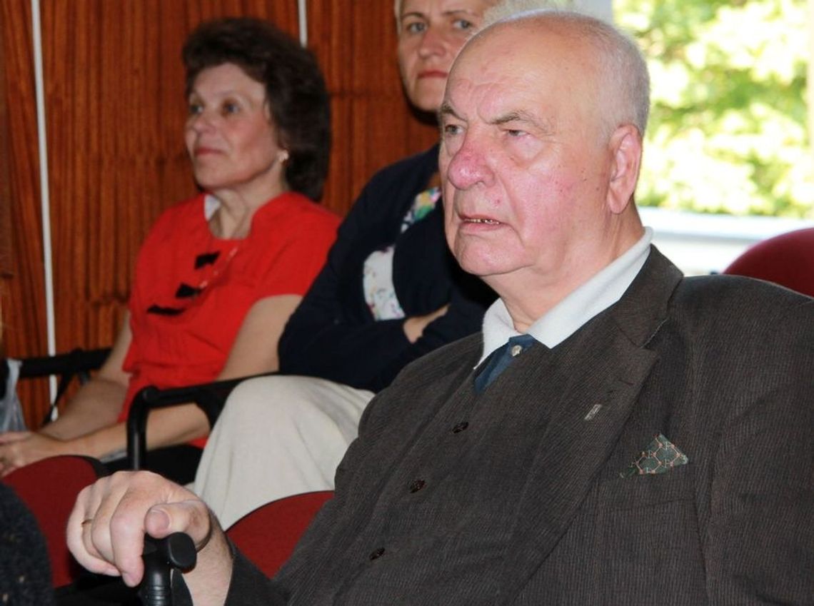 Ostatni dzwonek na pomnik Ostatni dzwonek na pomnik