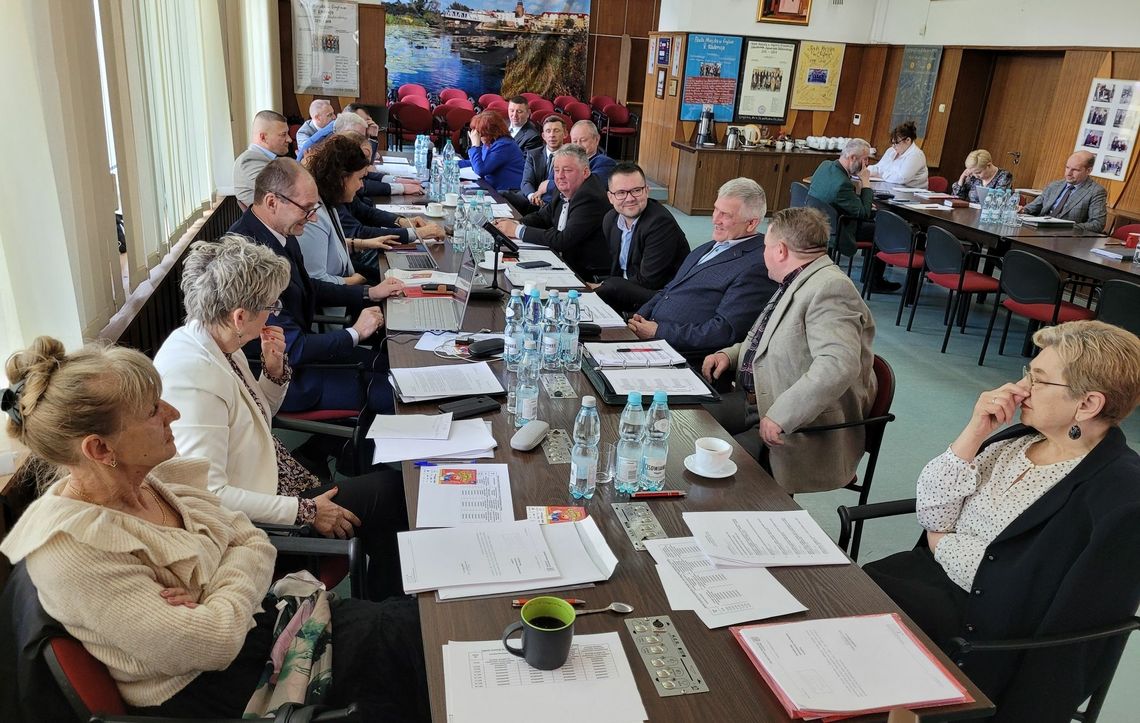 Ostatnia sesja w tej kadencji. O czym debatują radni? Ostatnia sesja w tej kadencji. O czym debatują radni?