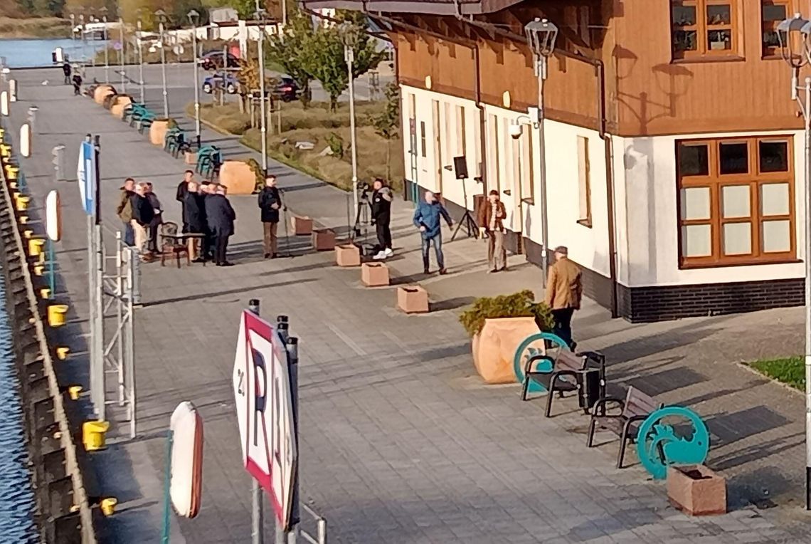 Ostatnie podrygi antyparkowej ostrygi