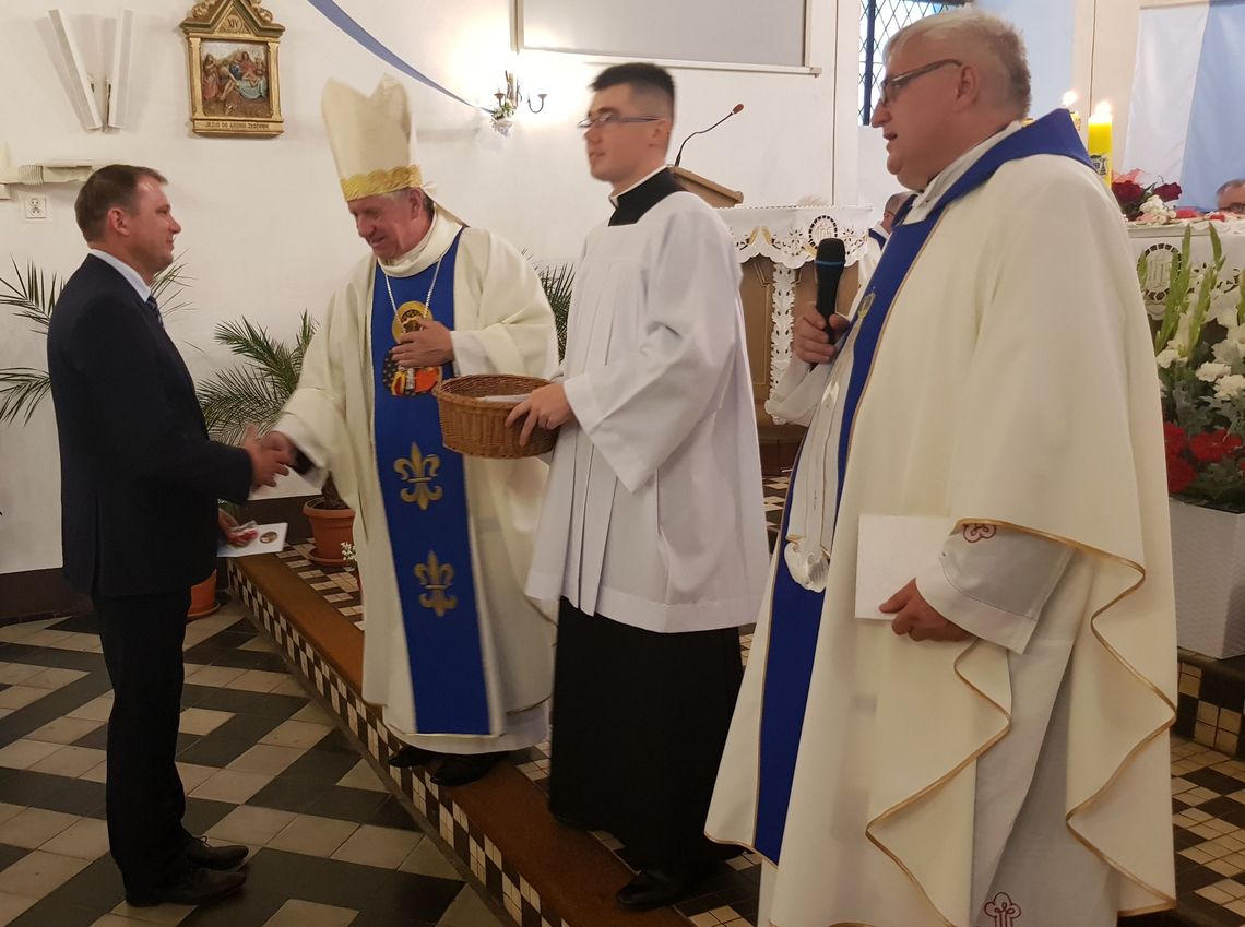 Otrzymali okolicznościowe medale z dwóch okazji [FOTO, WIDEO]