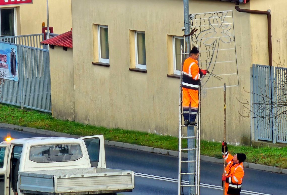 Ozdoby już na słupach. W amerykańskim stylu Ozdoby już na słupach. W amerykańskim stylu