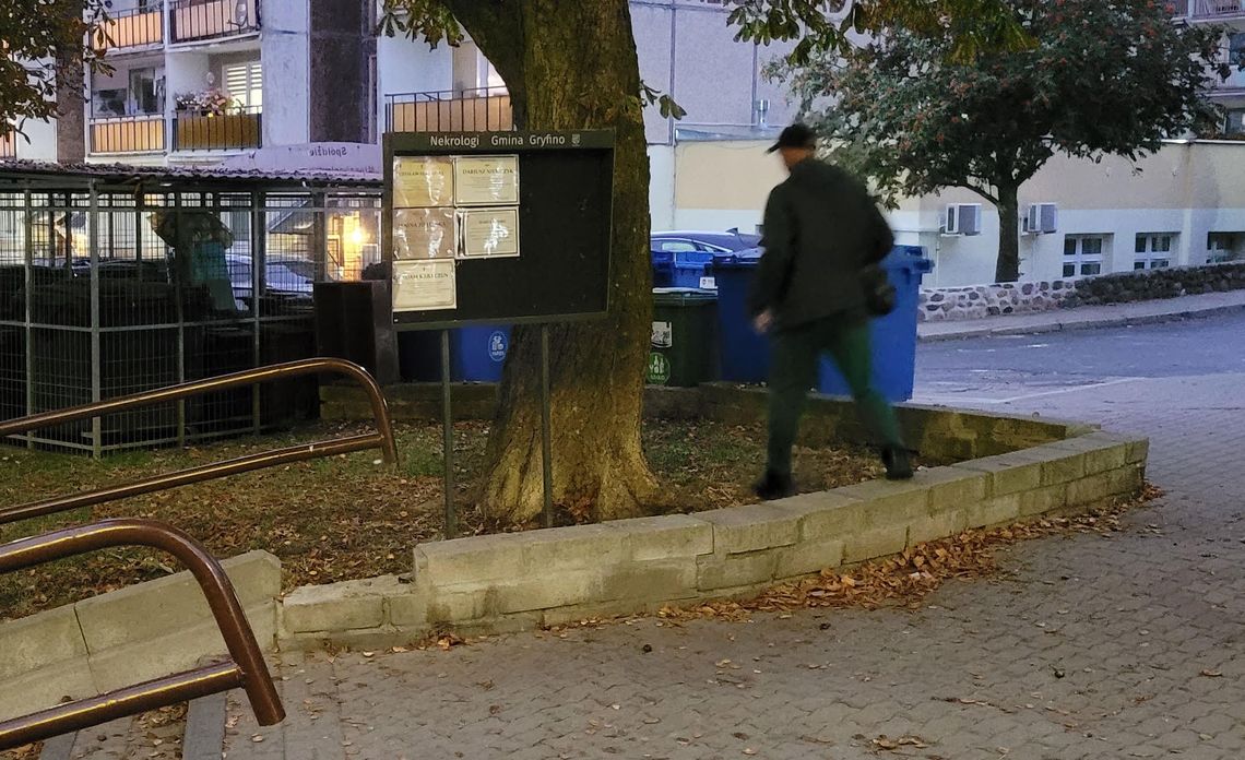 Pamięć i szacunek: Uroczystości pogrzebowe w powiecie gryfińskim Pamięć i szacunek: Uroczystości pogrzebowe w powiecie gryfińskim