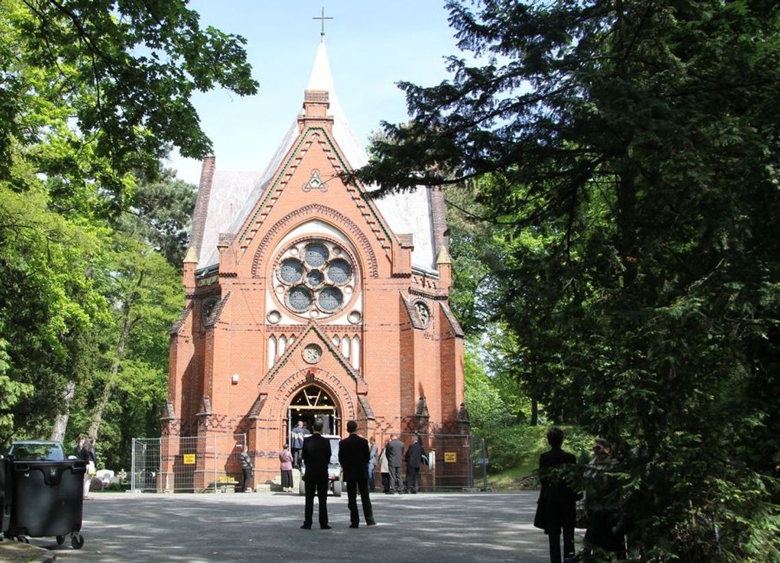 Pamiętali o nim jak żył, zapomnieli gdy umarł Pamiętali o nim jak żył, zapomnieli gdy umarł