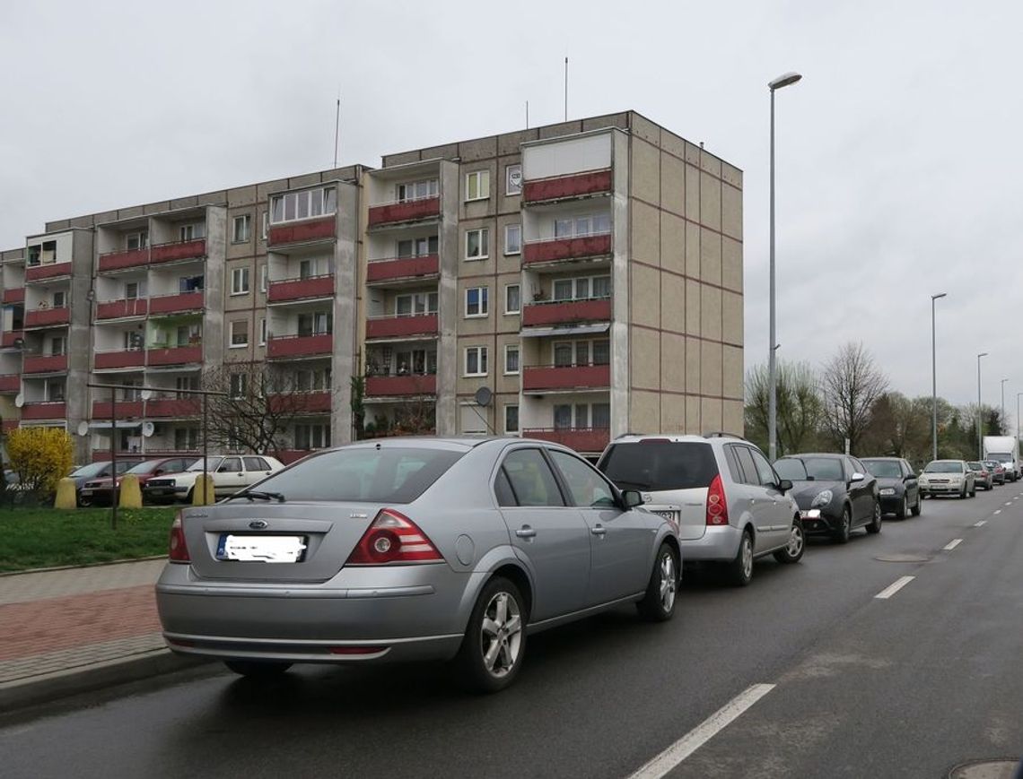 Pan rzecznik będzie odpowiadał tylko na maile Pan rzecznik będzie odpowiadał tylko na maile