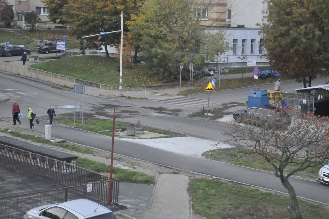 Panie bumistrzu, jest ruch, bo m.in. dzieci do szkoły chodzą, a światła nie działają