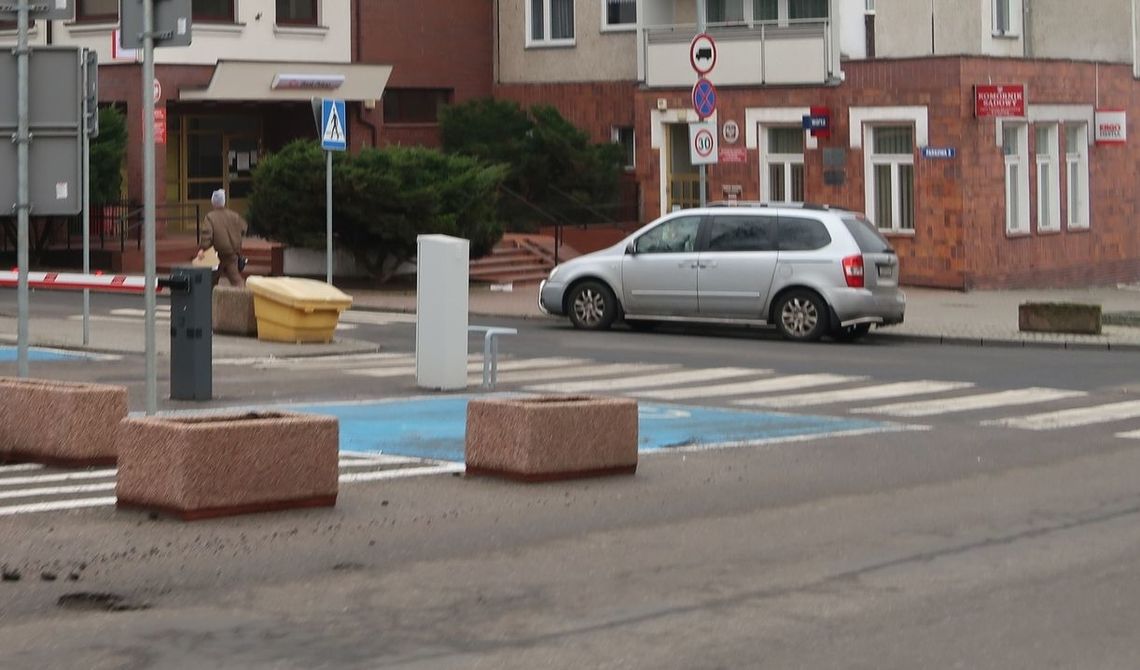 Parkujemy gdzie popadnie Parkujemy gdzie popadnie
