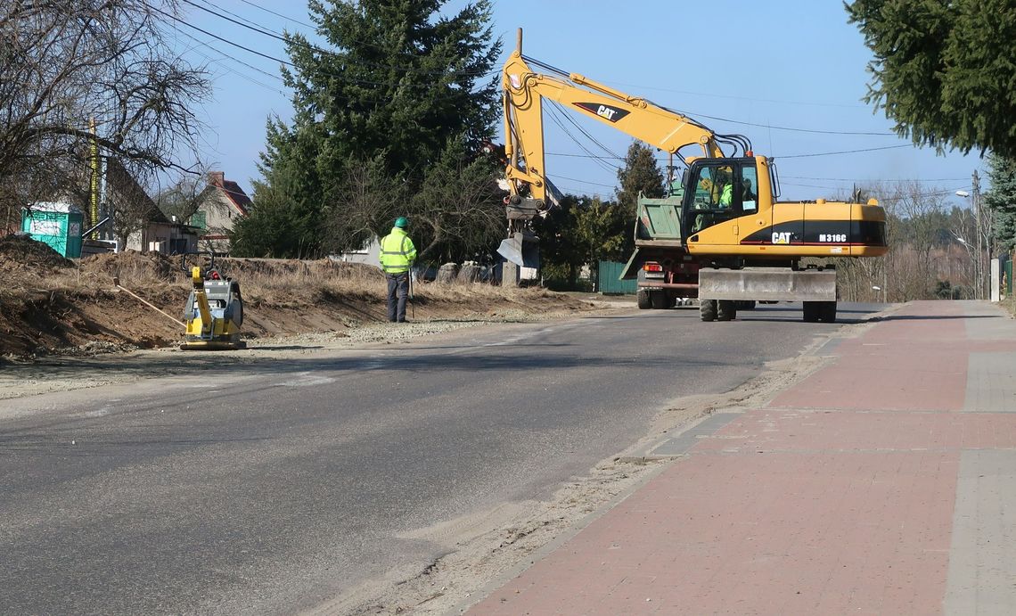 Pas jezdni zajmują, a informację ukrywają?