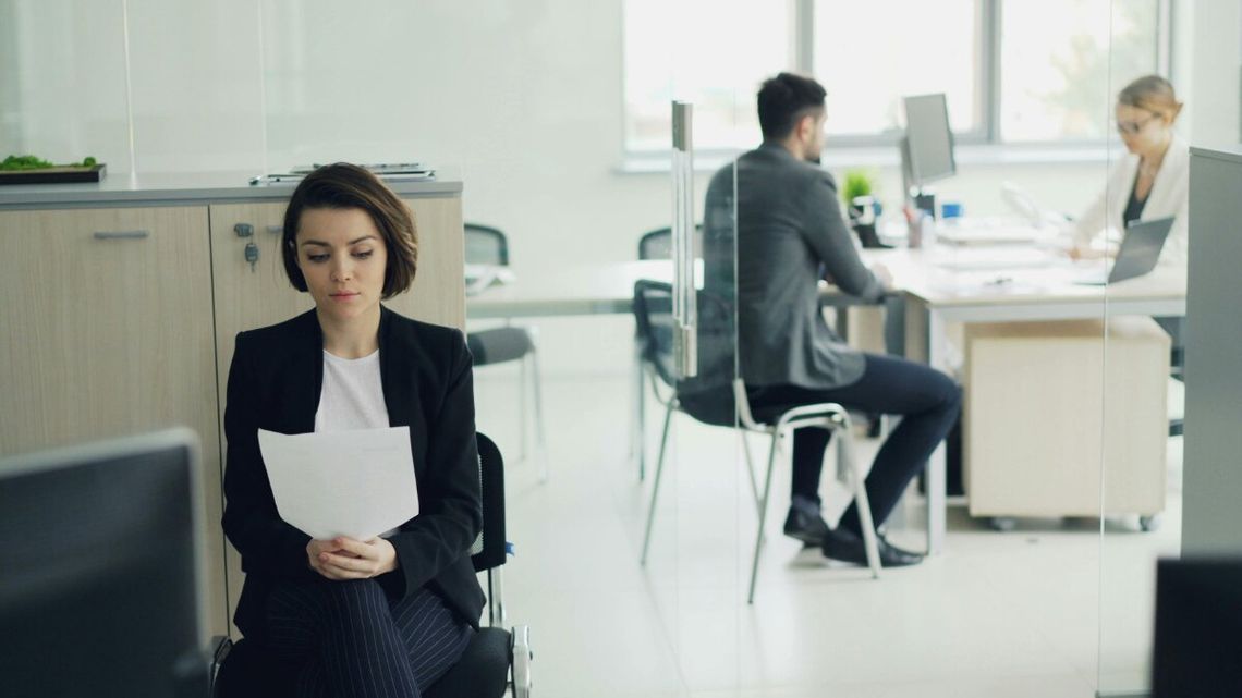 Paszport z dostawą do domu. MSWiA zapowiada rewolucyjne zmiany w wydawaniu dokumentów od 2029 roku