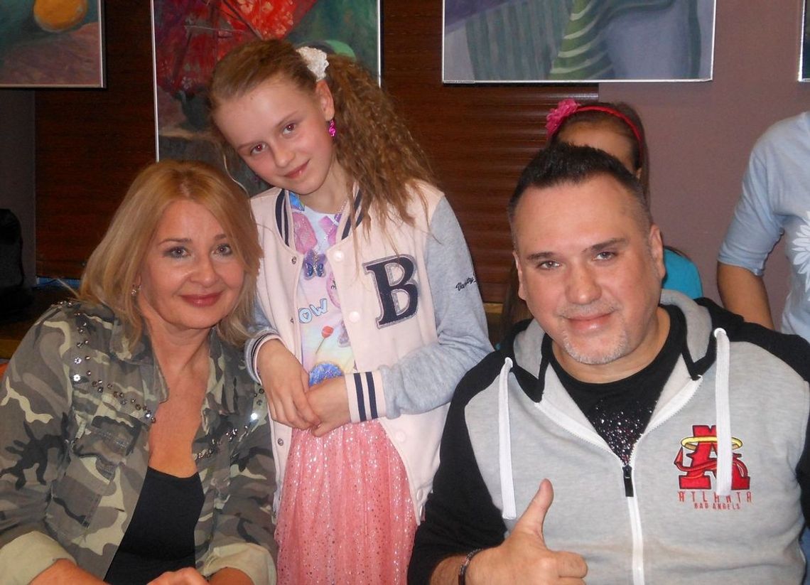 Paulina Cholewa z Majką Jeżowską i Szymonem Wydrą na festiwalu Paulina Cholewa z Majką Jeżowską i Szymonem Wydrą na festiwalu