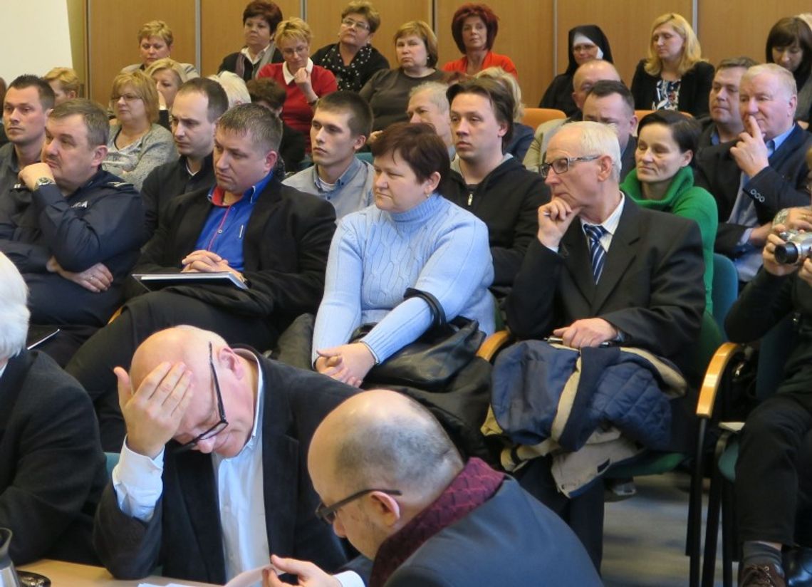 Paweł Kuźniar za Barbarę Gondek Paweł Kuźniar za Barbarę Gondek