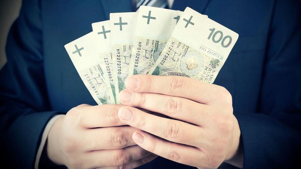 Obowiązek wypłaty wynagrodzeń do 10 dnia każdego miesiąca. Surowa kara dla pracodawców Obowiązek wypłaty wynagrodzeń do 10 dnia każdego miesiąca. Surowa kara dla pracodawców