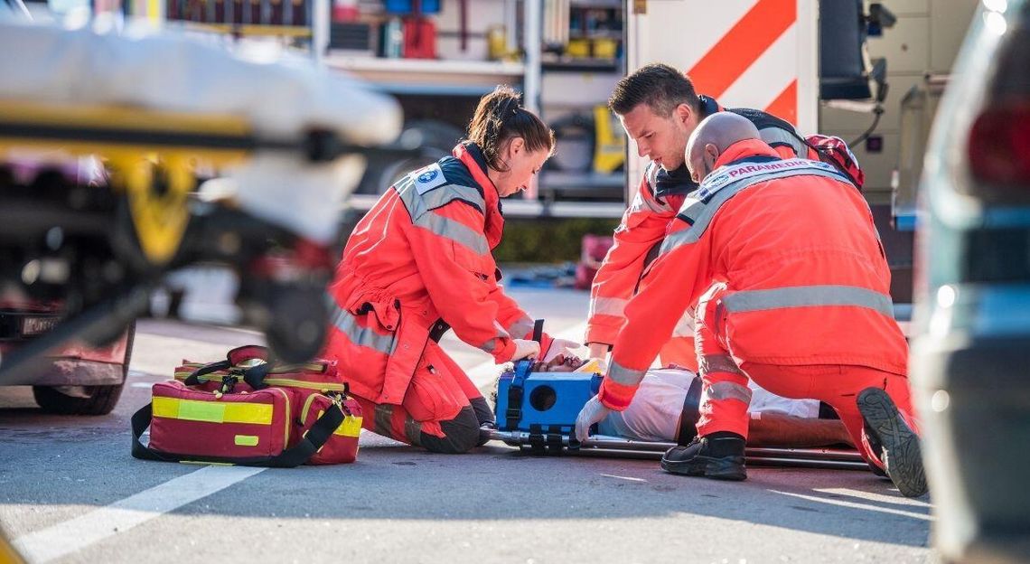 Odsiadka za atak na ratownika medycznego. Sami potrzebują ratunku