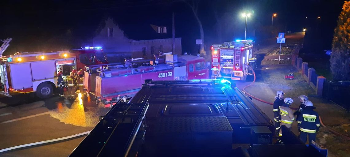 Pięć zastępów straży gasiło pożar 