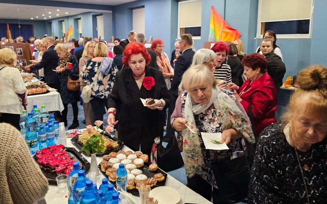 Piękny jubileusz PSS Społem w Gryfinie wywołuje wspomnienia. Część towarzysko-konsumpcyjna