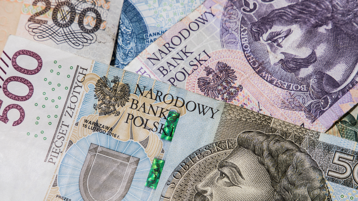 Dwie tury wypłaty rent wdowich trafiły już do emerytów. Były też odmowy