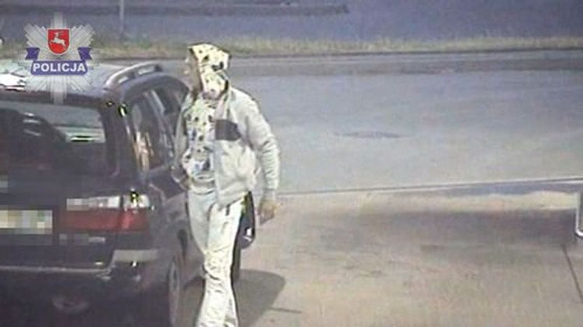 Pijani mężczyźni wepchali auto na stację beznzynową