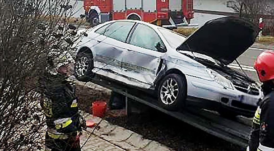 Pijany 22-latek uderzył w bariery na DK31. Miał blisko promil alkoholu