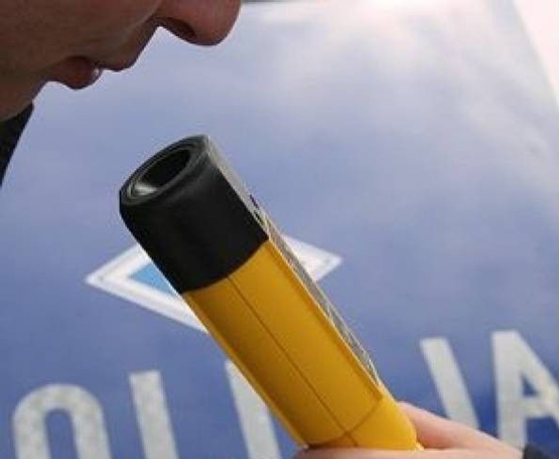 Pijany kierowca bmw jeździł po Gryfinie Pijany kierowca bmw jeździł po Gryfinie