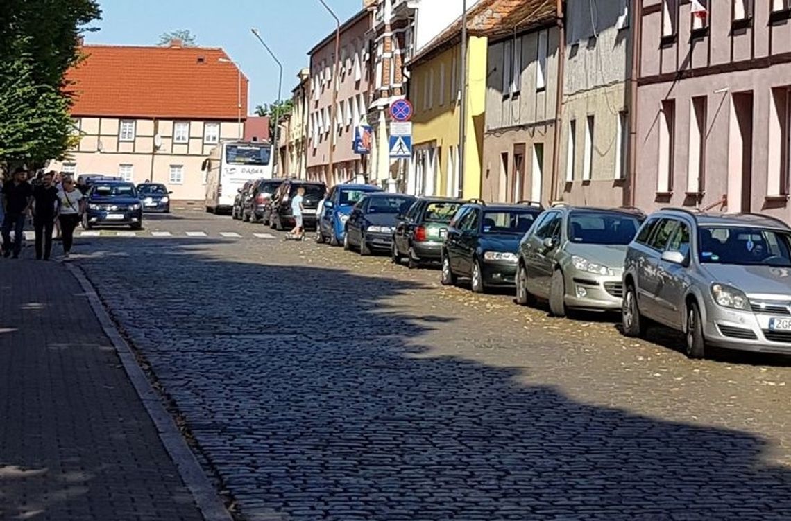 Pijany ukradł motorower i odjechał. Policja znalazła na niego trzeci paragraf Pijany ukradł motorower i odjechał. Policja znalazła na niego trzeci paragraf