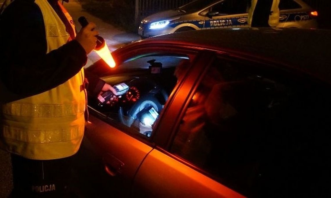 Pijany w BMW jeździł po Gryfinie. Zatrzymano go w centrum Pijany w BMW jeździł po Gryfinie. Zatrzymano go w centrum