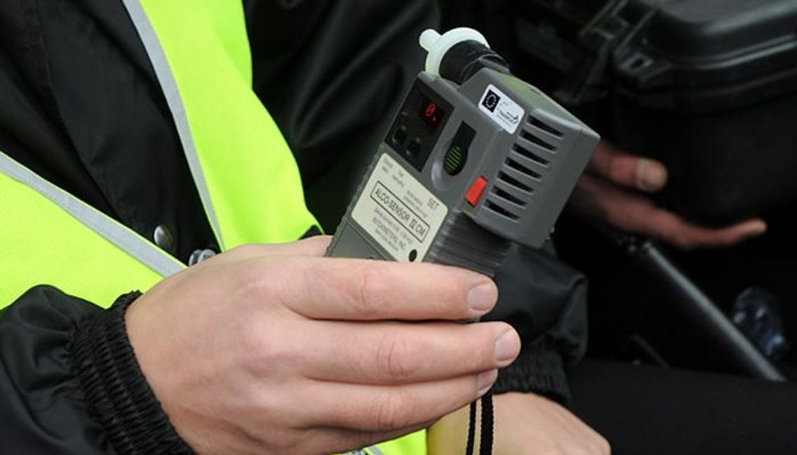 Pijany za kółkiem na Pomorskiej Pijany za kółkiem na Pomorskiej